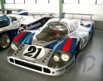 Aufgrund seiner Form erreichte es mit einem cw-Wert von 0,30 auf der Mulsanne-Geraden in Le Mans eine Spitzengeschwindigkeit von 386 km/h