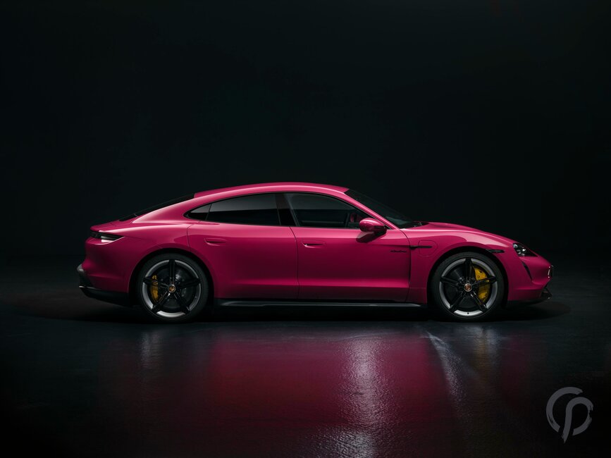 Porsche Taycan pink