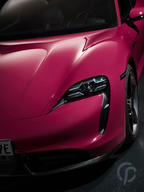 Porsche Taycan pink