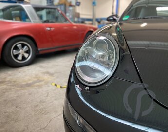 Porsche in Werkstatt