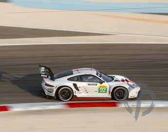Porsche 911 RSR Rennen FIA WEC Bahrain