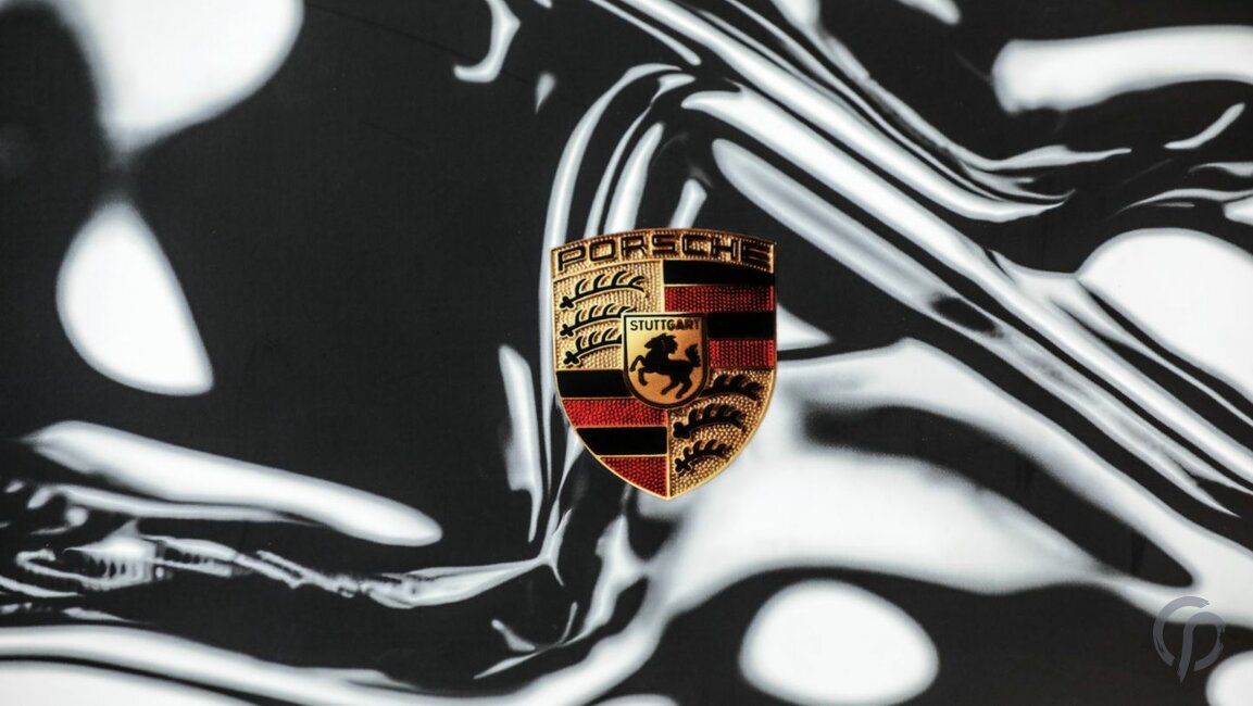 LMDh Prototyp von Porsche Logo